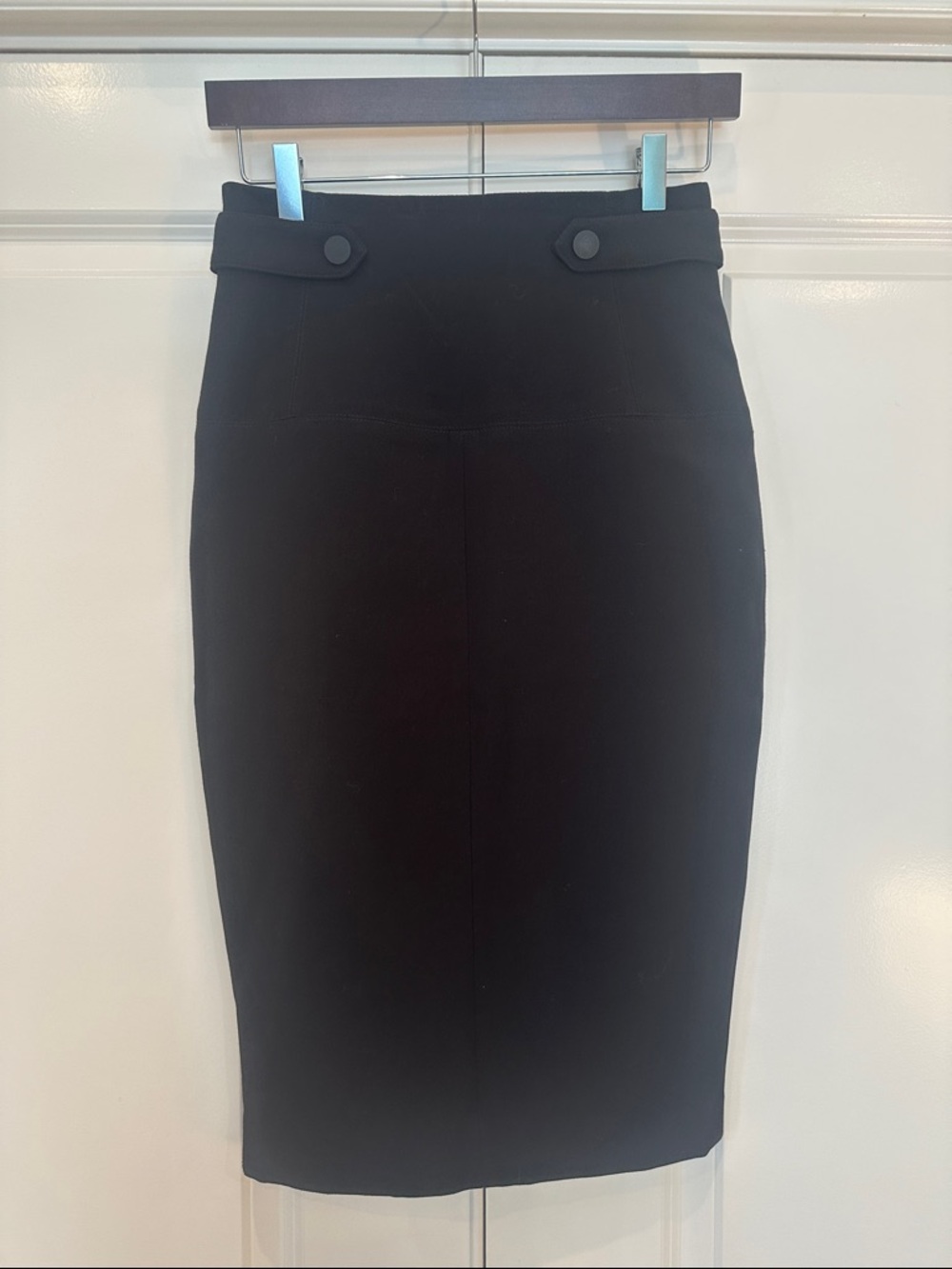 NWOT H&M black pencil skirt lined size 6 beautiful skirt classic